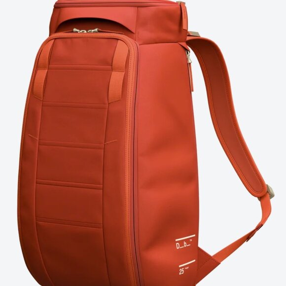 D___ b___ Hugger Backpack 25L - Picture 1 of 11